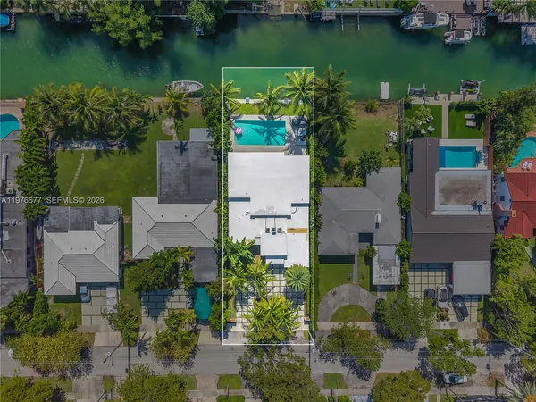$4,940,000 | 1540 Cleveland Road, Miami Beach, FL 33141