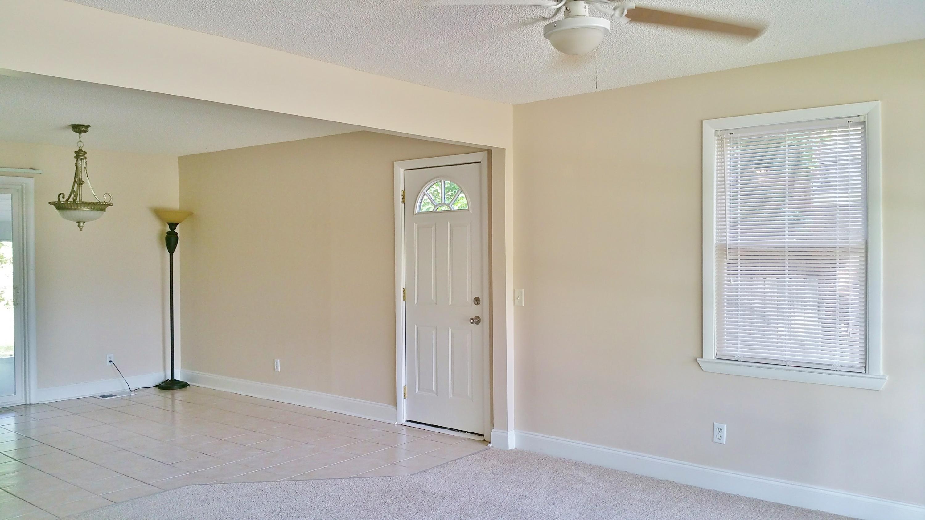 135 Belknap Road Goose Creek, SC 29445 - Photo 4 of 15 Living/Dining area