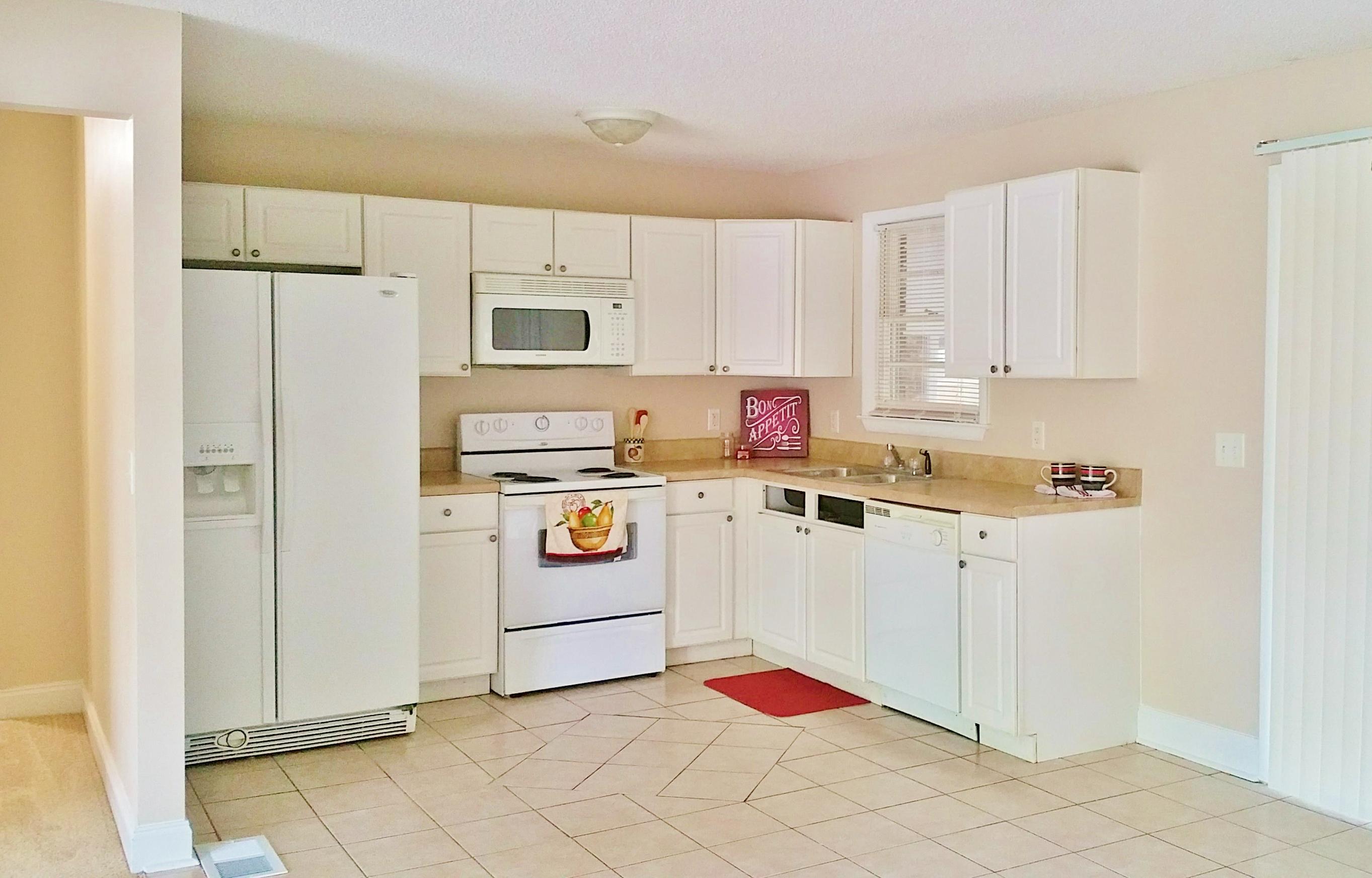 135 Belknap Road Goose Creek, SC 29445 - Photo 5 of 15 Kitchen
