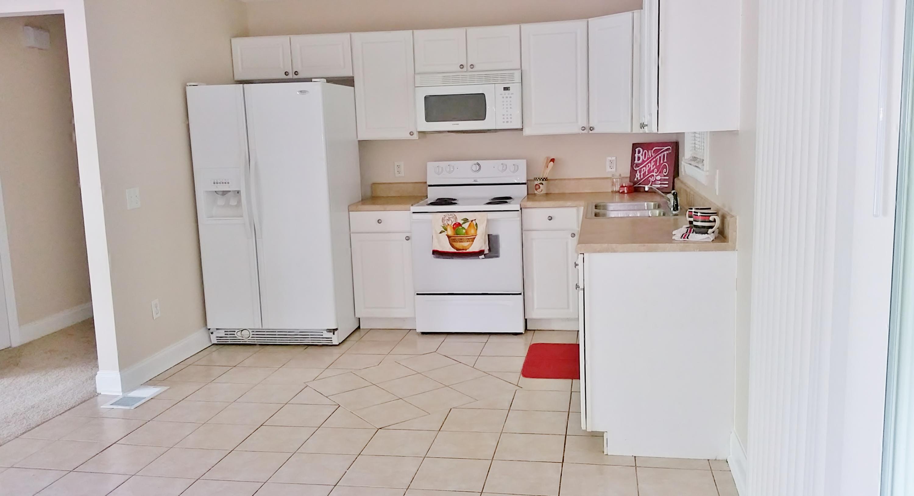 135 Belknap Road Goose Creek, SC 29445 - Photo 6 of 15 Kitchen
