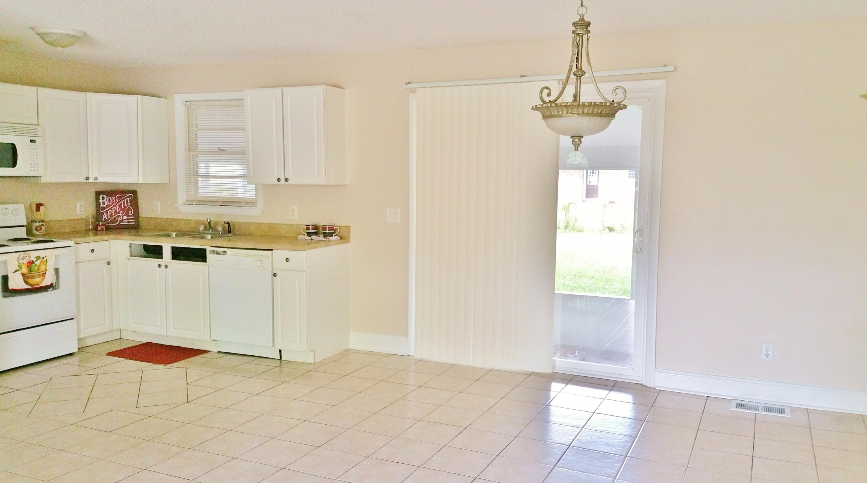 135 Belknap Road Goose Creek, SC 29445 - Photo 7 of 15 Dining area