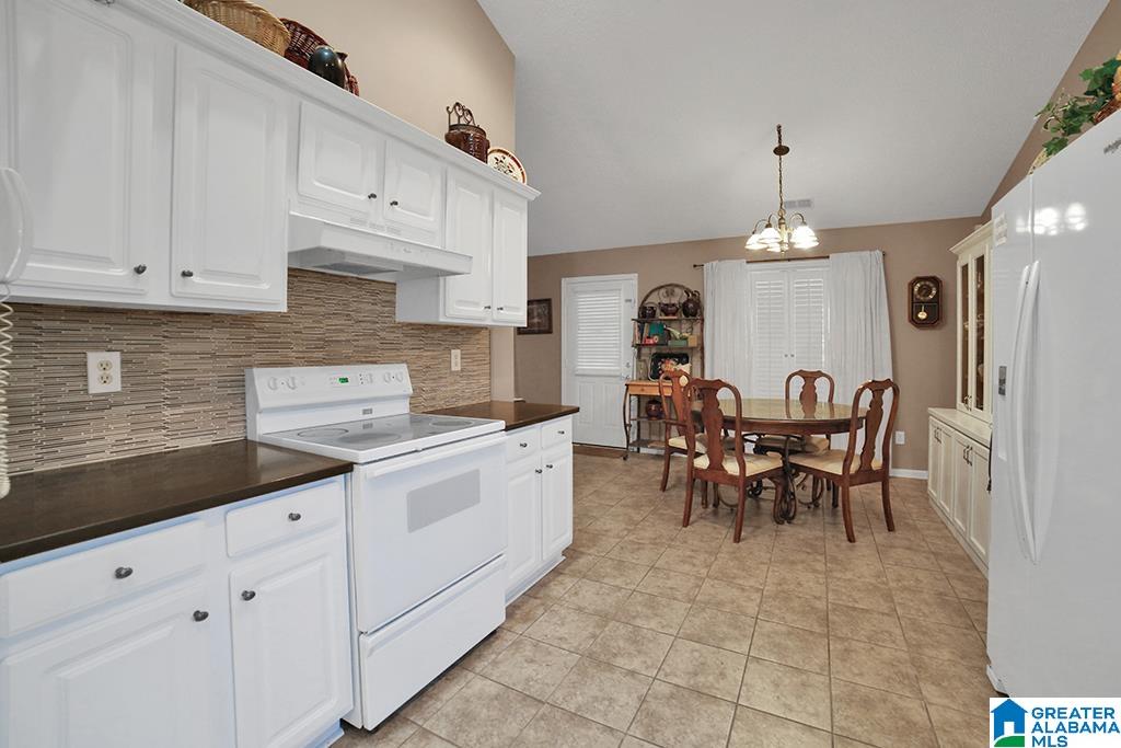 109 Summer Crest Alabaster, AL 35007 - Photo 8 of 24