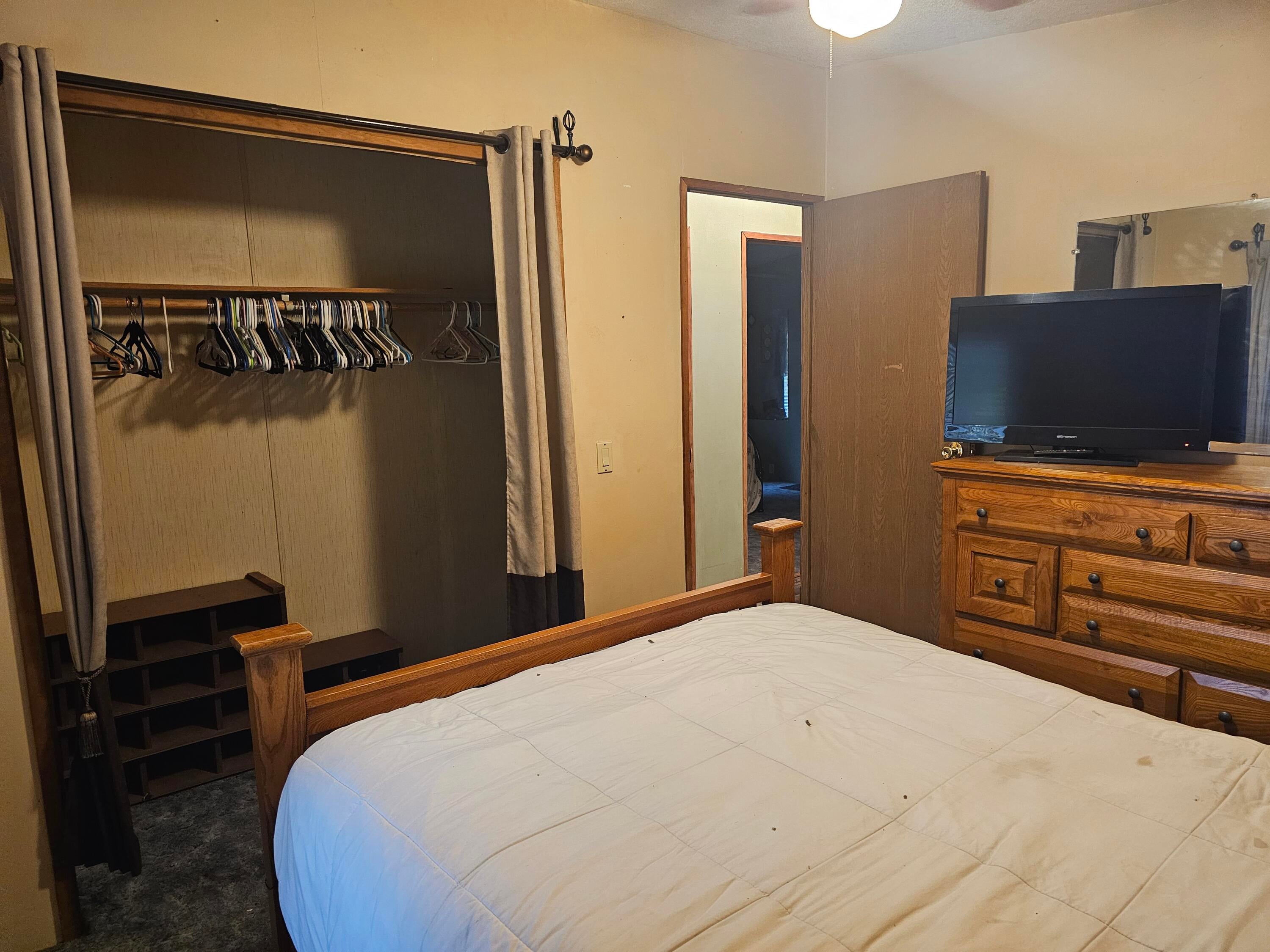 12370 Lower River Road Grants Pass, OR 97526 - Photo 22 of 29 Bedroom 4a