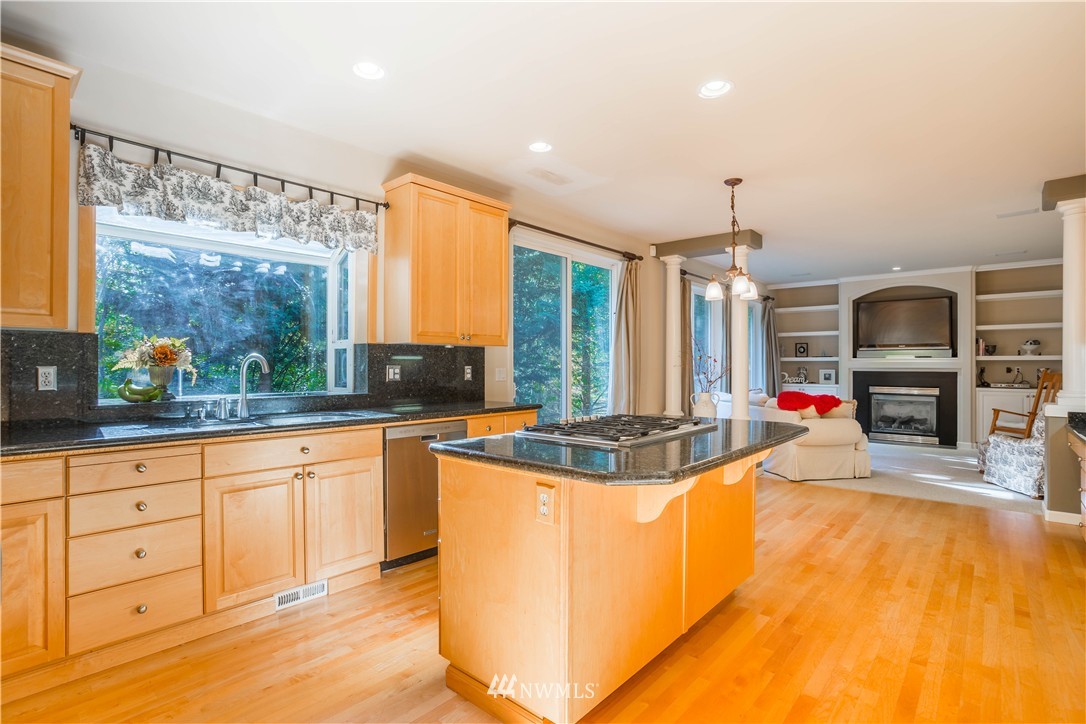 19829 23rd Drive Southeast Bothell, WA 98012 - Photo 2 of 24 Gallery Image 2