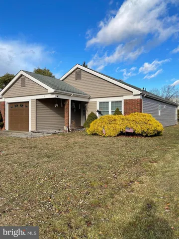 $325,000 | 44 New Castle Drive, Southampton, NJ 08088