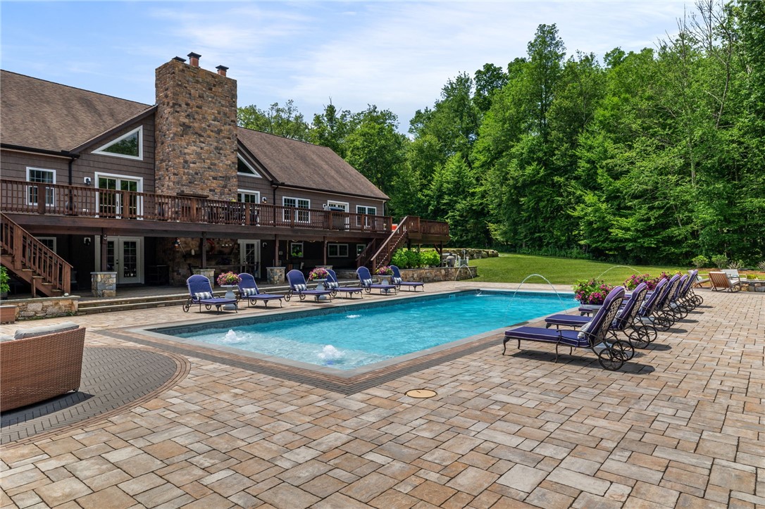 785 Danielson Pike Scituate, RI 02857 - Photo 34 of 50