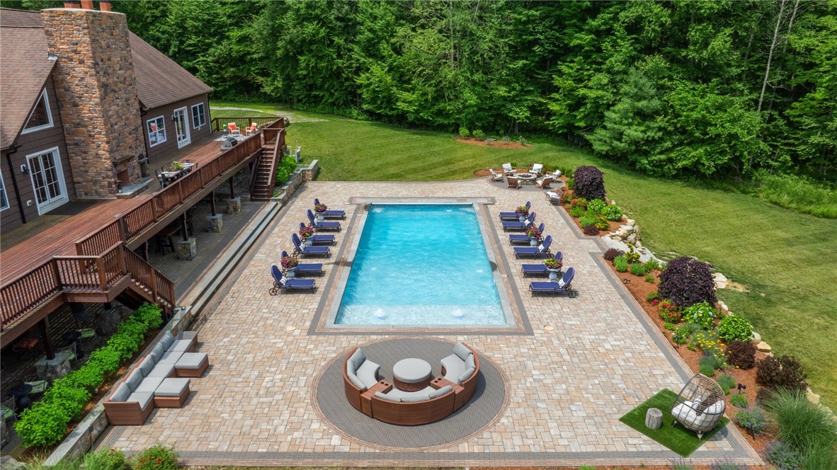 785 Danielson Pike Scituate, RI 02857 - Photo 37 of 50