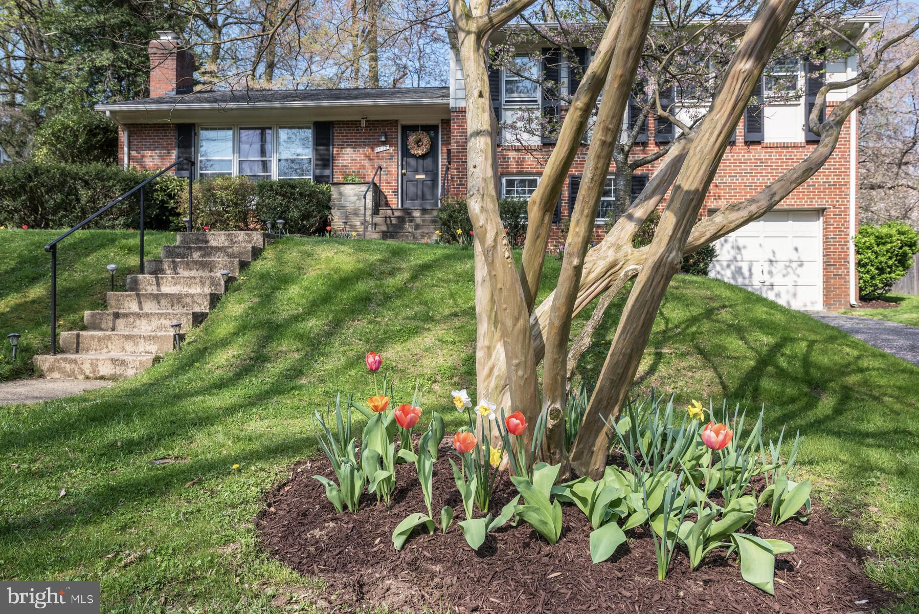 5512 Christy Drive Bethesda, MD 20816 - Photo 2 of 40 A two-minute walk to Wood Acres Elementary .