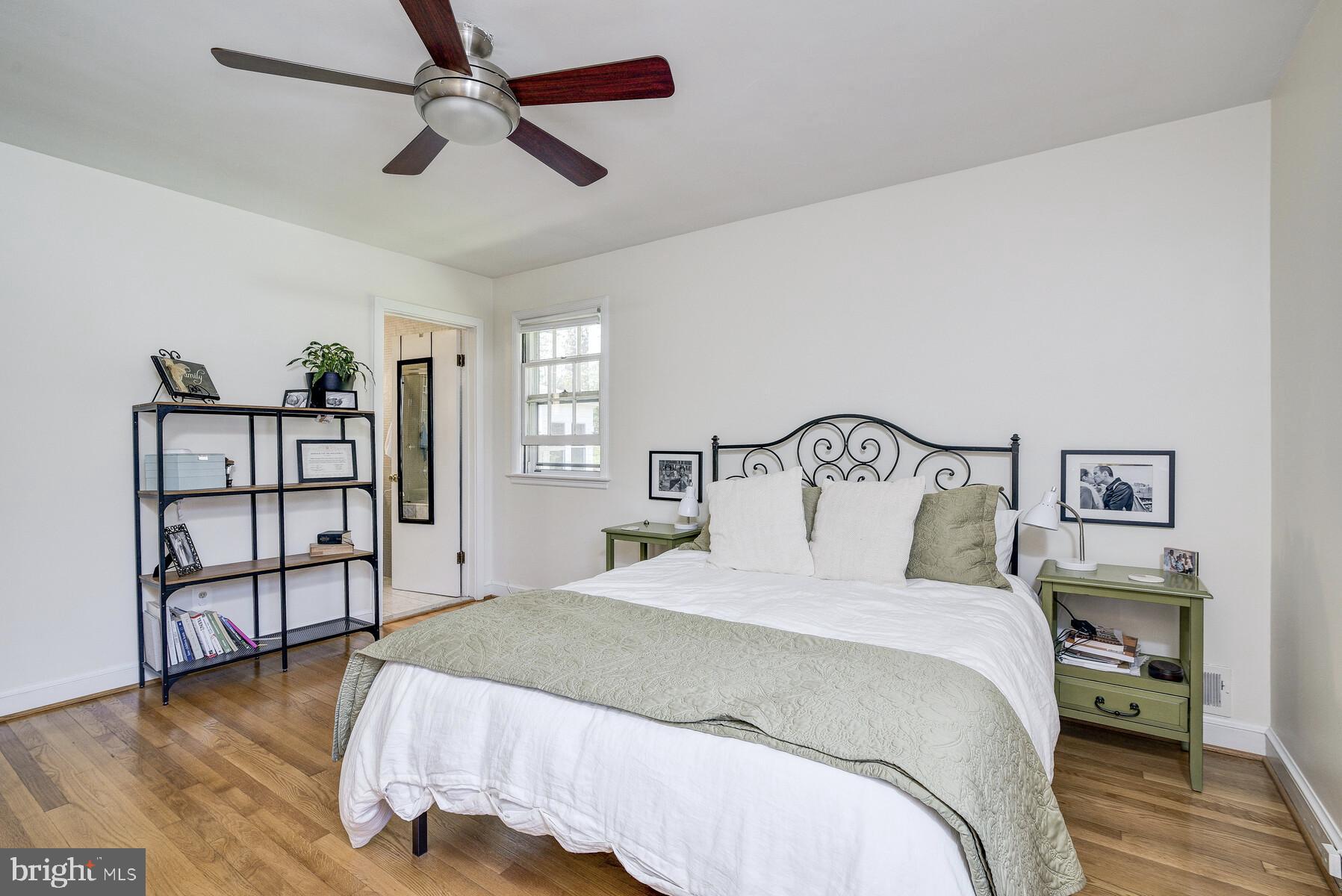 5512 Christy Drive Bethesda, MD 20816 - Photo 24 of 40 Owner's bedroom 2