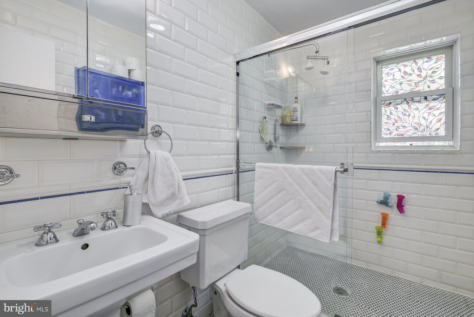 5512 Christy Drive Bethesda, MD 20816 - Photo 28 of 40 Hall bath updated