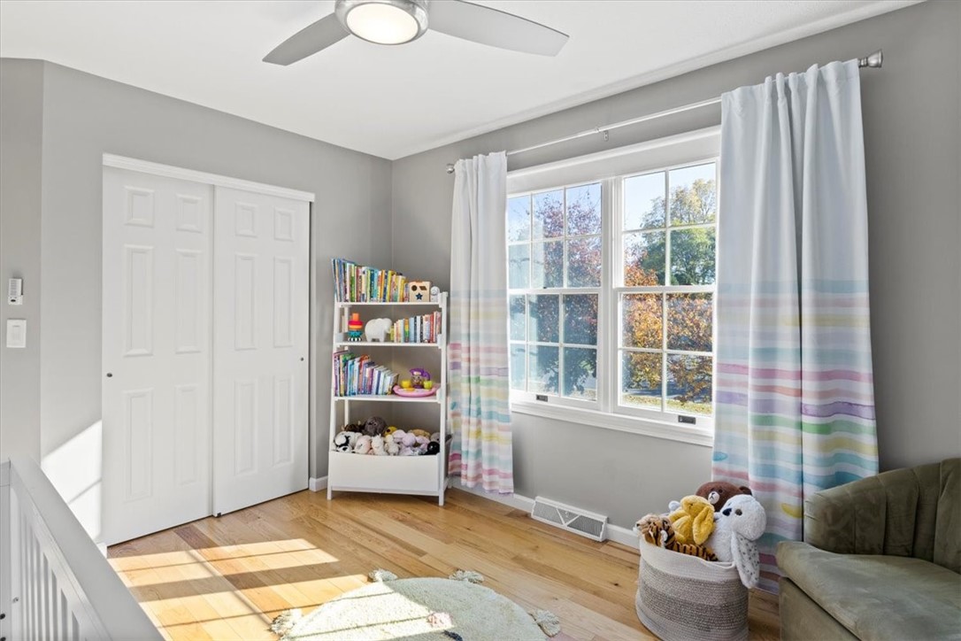 950 Meadow Ridge Lane Webster, NY 14580 - Photo 16 of 25