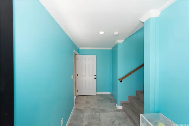 $3,600 | 933 18th Avenue, Honolulu, HI 96816