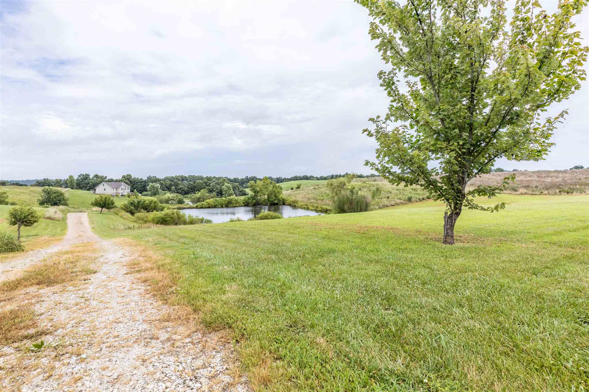 8364 Liberty Road Tell City, IN 47586 - Photo 7 of 32