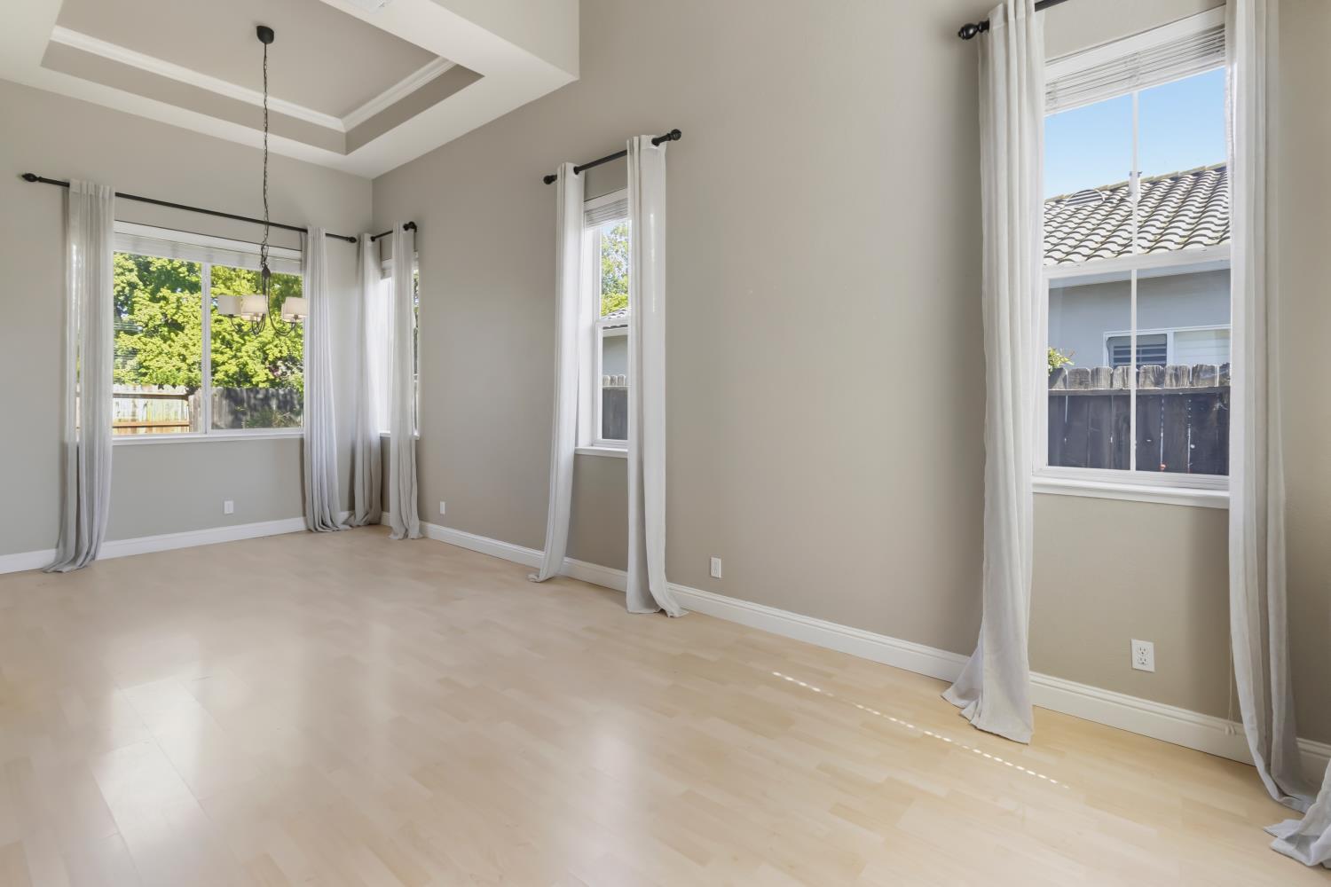 1080 Rudgwick Drive Roseville, CA 95747 - Photo 8 of 68