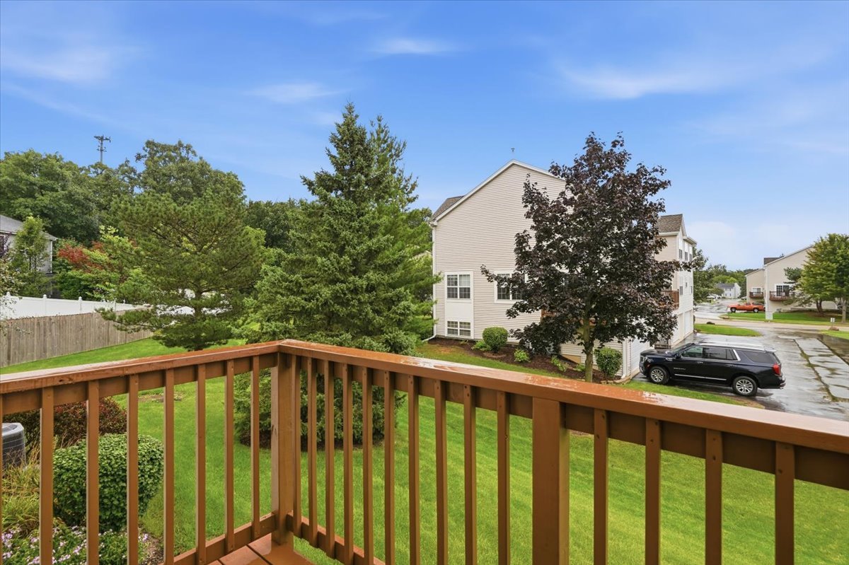 34391 North Barberry Road Round Lake, IL 60073 - Photo 13 of 25 Gallery Image 13