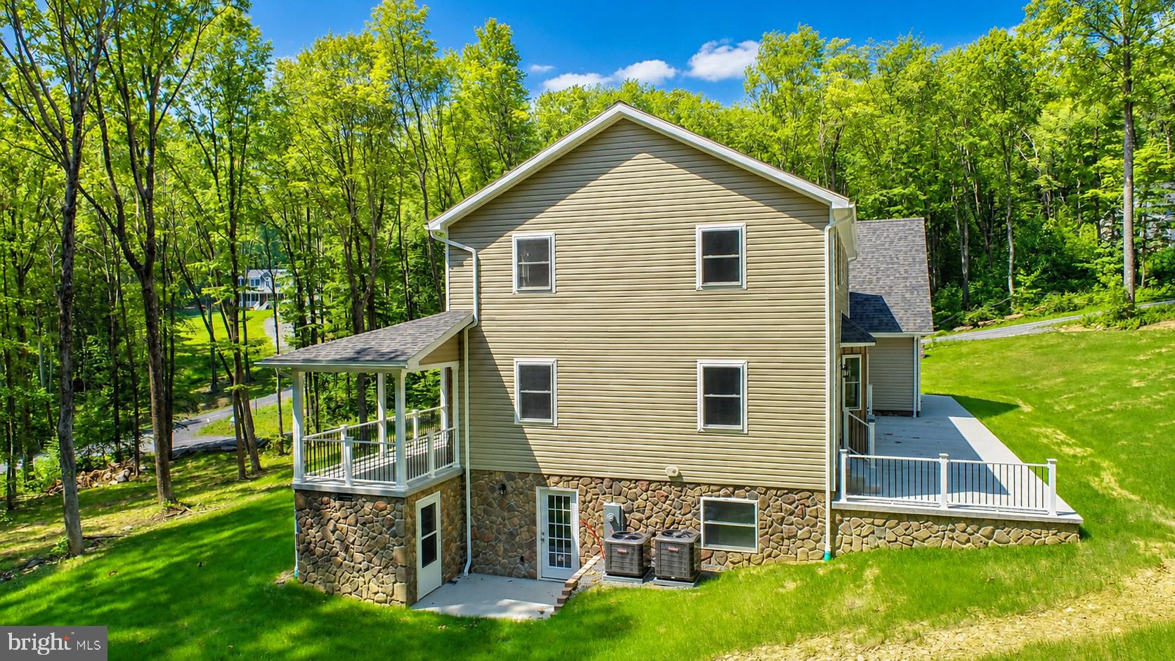 114 Dripping Spring Road Morgantown, WV 26508 - Photo 5 of 88