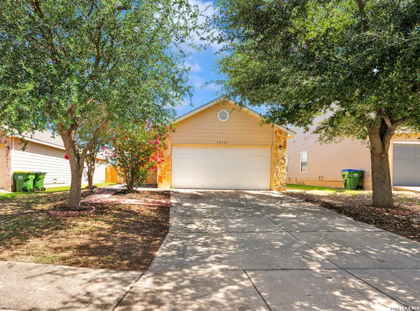 $1,500 | 10907 Western Cactus, San Antonio, TX 78245