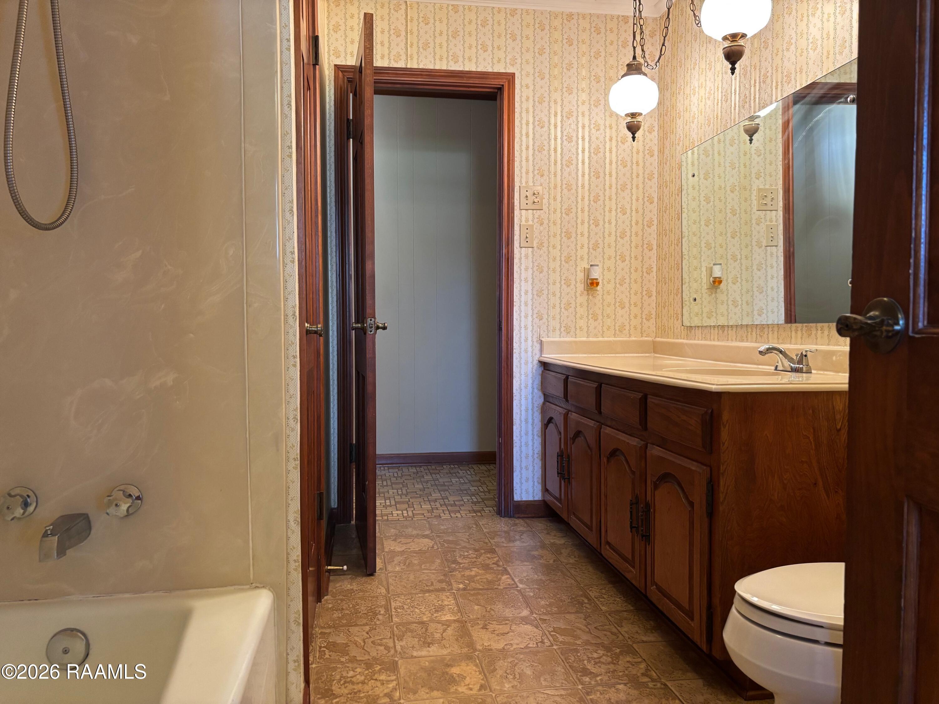 319 Roger Road Lafayette, LA 70507 - Photo 12 of 29