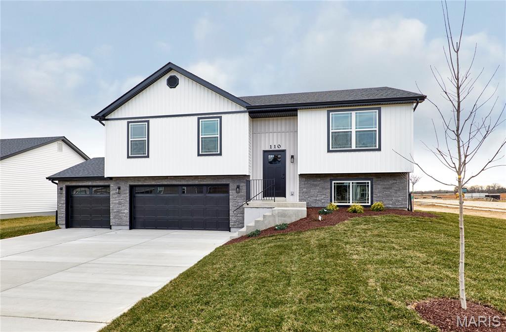 28537 Shallow Water Road Warrenton, MO 63383 - Photo 2 of 46