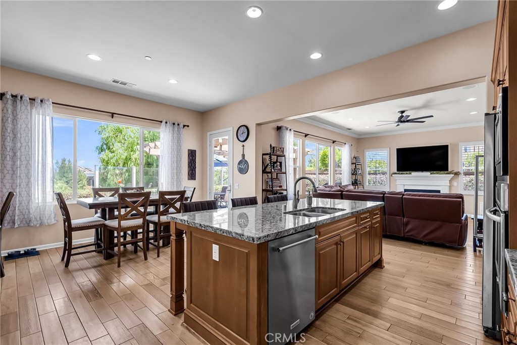 3309 Paseo De Valle Riverside, CA 92503 - Photo 17 of 50