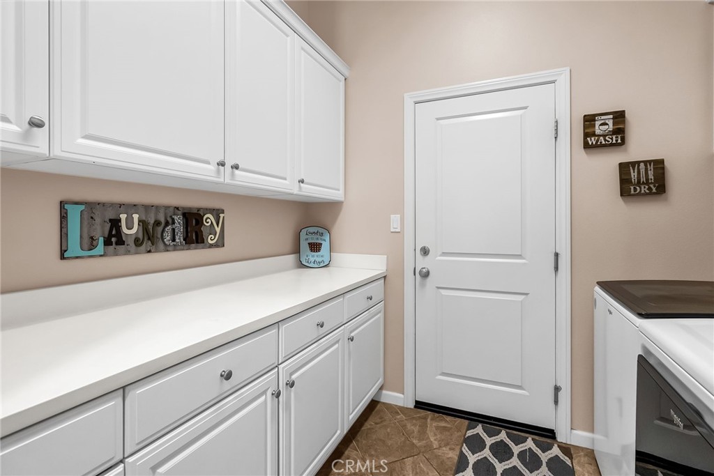 3309 Paseo De Valle Riverside, CA 92503 - Photo 22 of 50