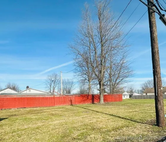 $40,000 | 25 North Beechwood Avenue, Scottsburg, IN 47170