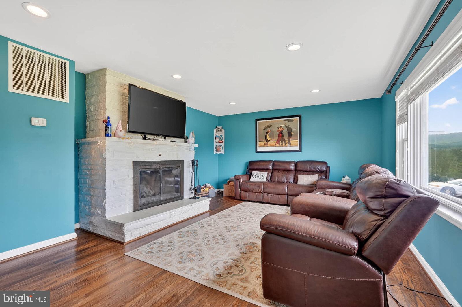 8409 Walter Martz Road Frederick, MD 21702 - Photo 7 of 51