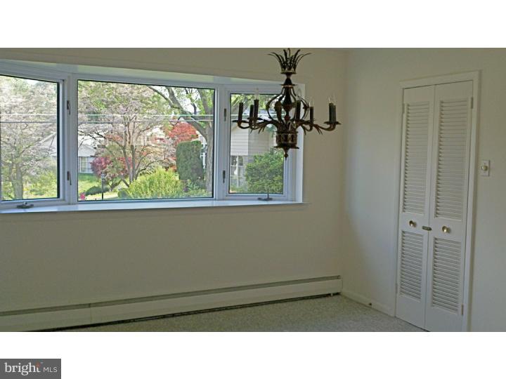 701 Thomas Road Cheltenham, PA 19012 - Photo 7 of 18 Dining Room
