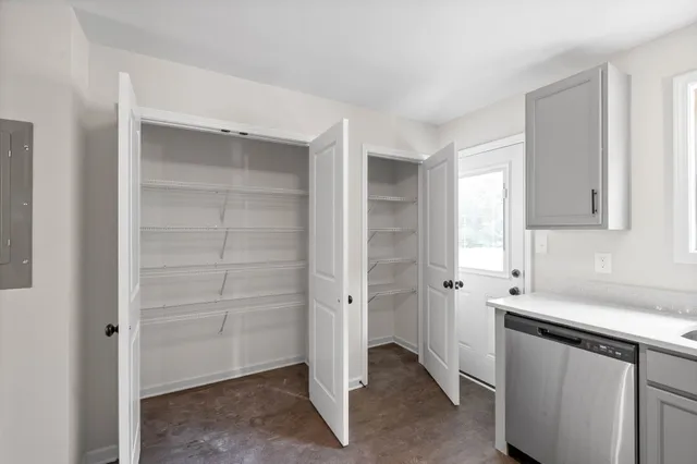 $1,290 | 923 Greenwood Avenue, Unit C, Clarksville, TN 37040