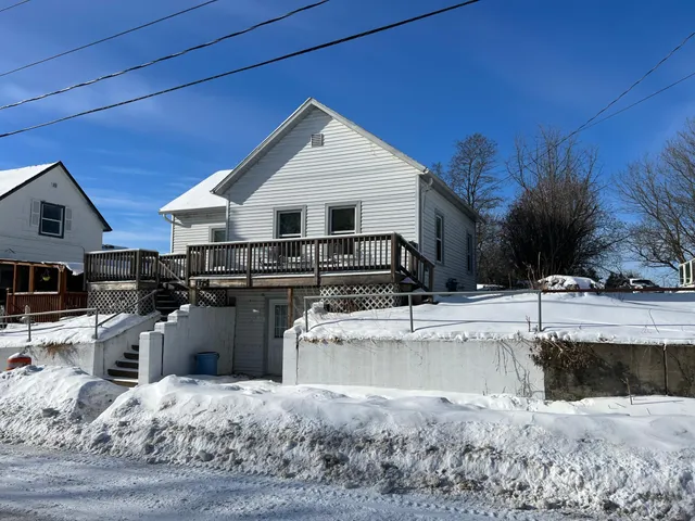 $139,900 | 1175 3rd Avenue, Cumberland, WI 54829