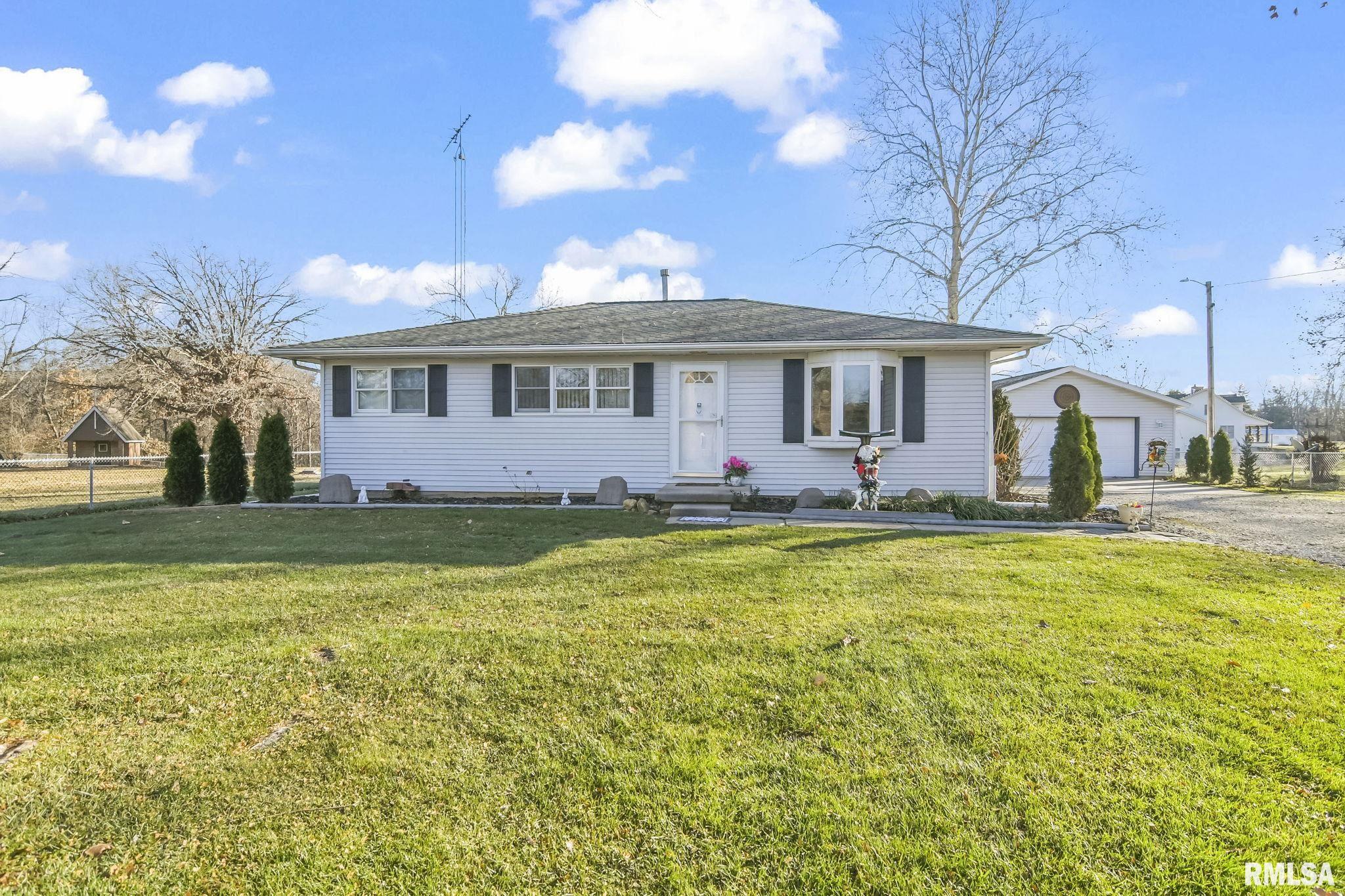 8094 South Vigal Road Pawnee, IL 62558 - Photo 1 of 44