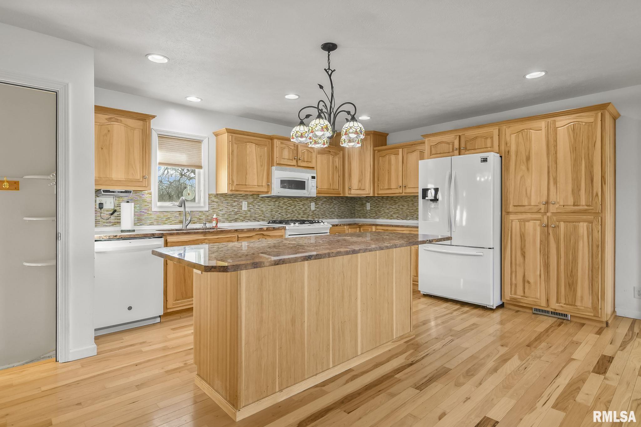8094 South Vigal Road Pawnee, IL 62558 - Photo 17 of 44