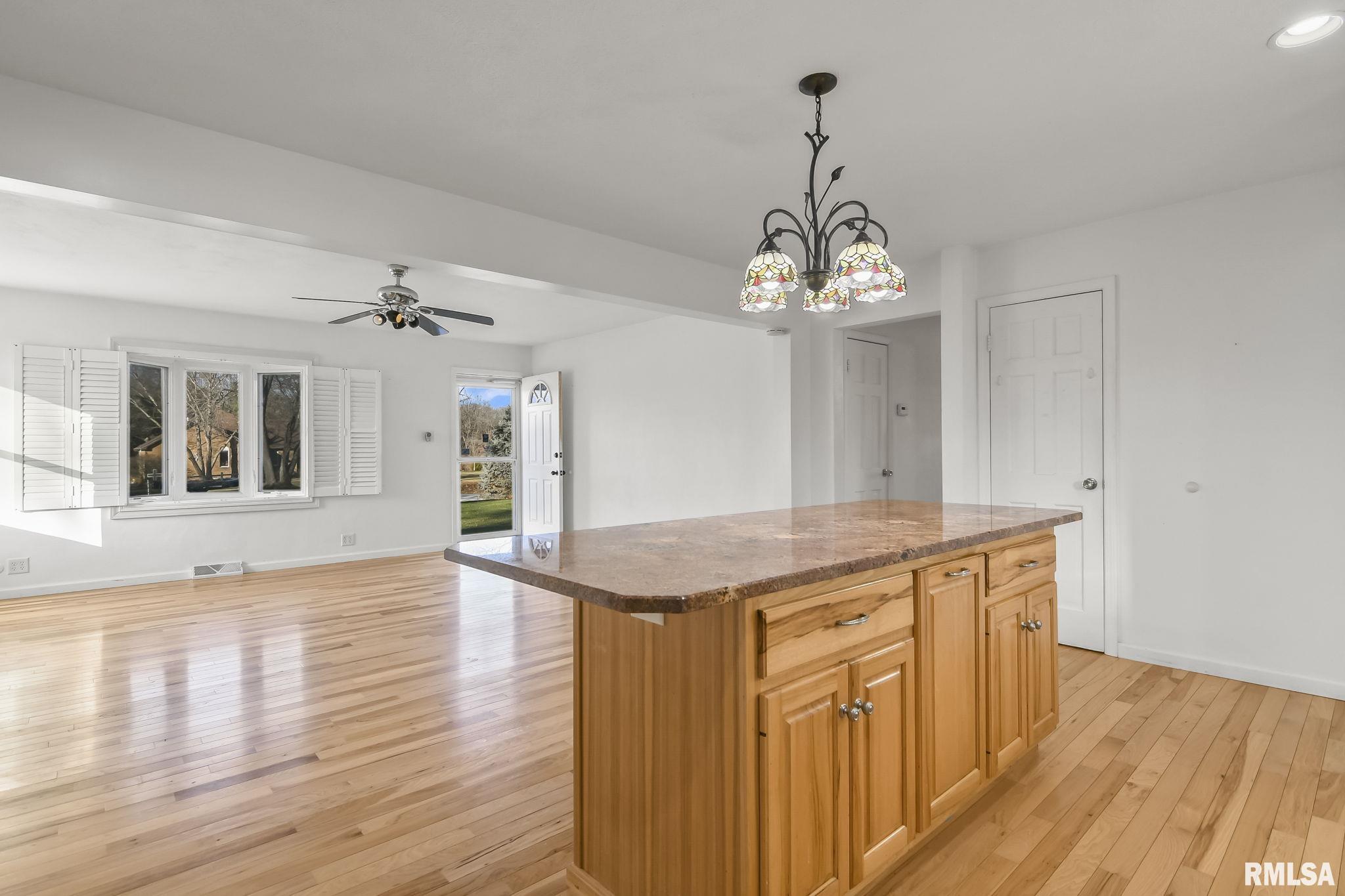 8094 South Vigal Road Pawnee, IL 62558 - Photo 19 of 44