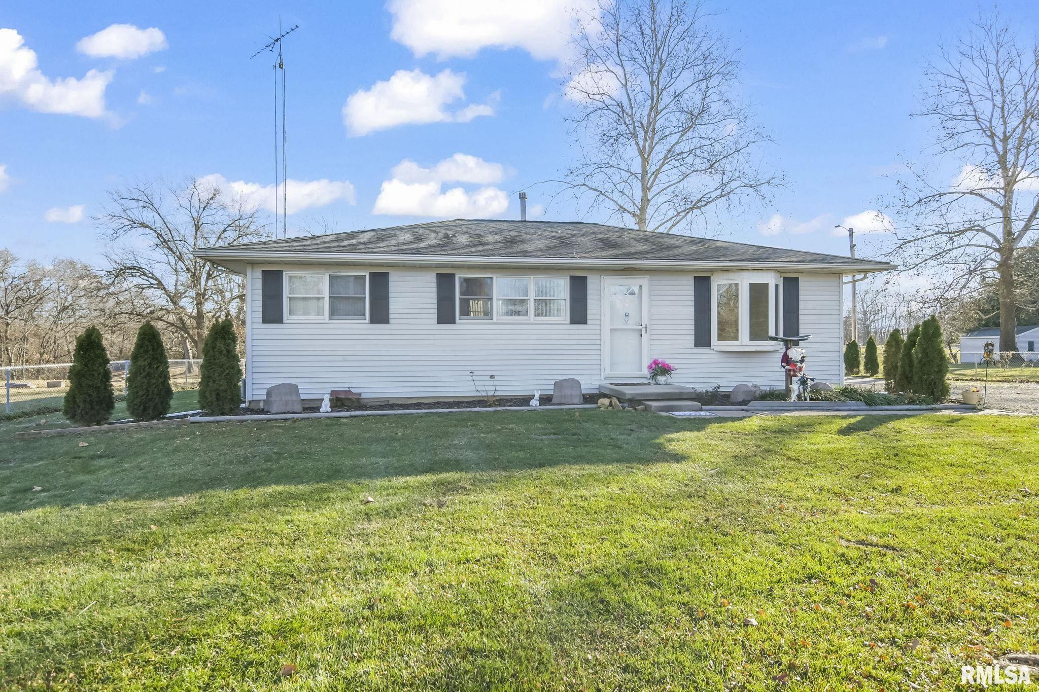 8094 South Vigal Road Pawnee, IL 62558 - Photo 2 of 44