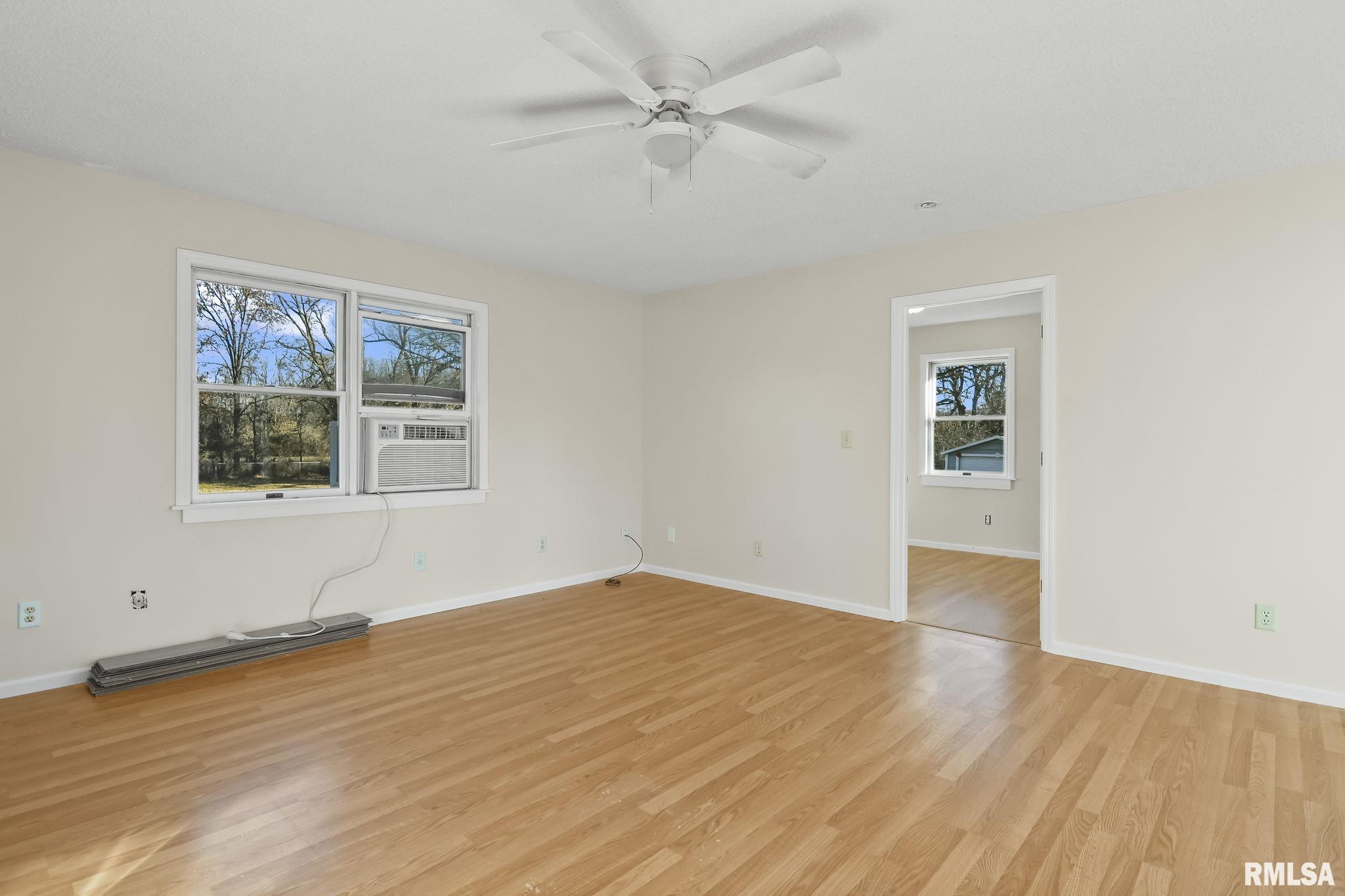 8094 South Vigal Road Pawnee, IL 62558 - Photo 7 of 44