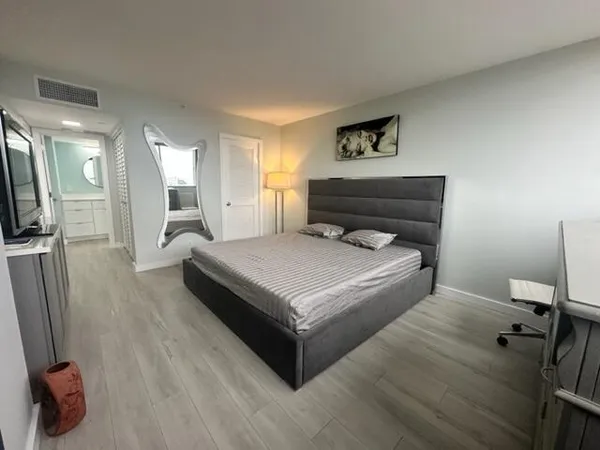 $650,000 | 1300 Florida A1A, Unit 326, Jupiter, FL 33477