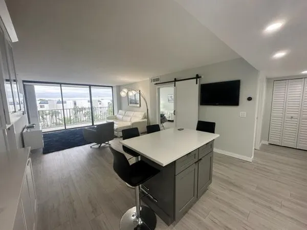 $650,000 | 1300 Florida A1A, Unit 326, Jupiter, FL 33477