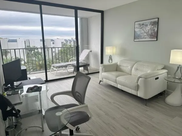 $650,000 | 1300 Florida A1A, Unit 326, Jupiter, FL 33477