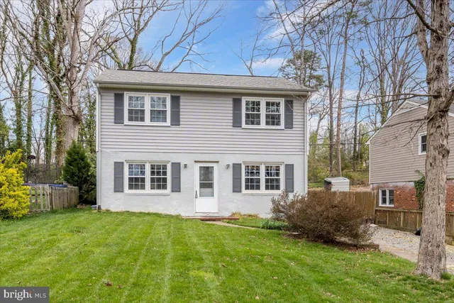 $2,300 | 181 Longstreet Avenue, Fredericksburg, VA 22401