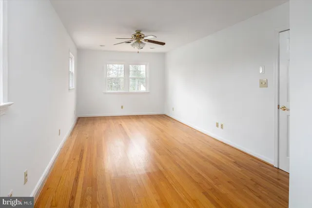 $2,300 | 181 Longstreet Avenue, Fredericksburg, VA 22401