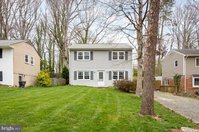 $2,300 | 181 Longstreet Avenue, Fredericksburg, VA 22401