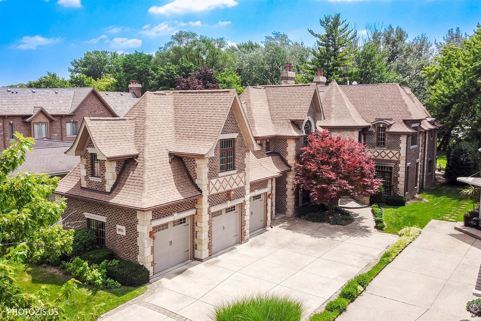 2895 Keystone Road Northbrook, IL 60062 - Photo 1 of 75