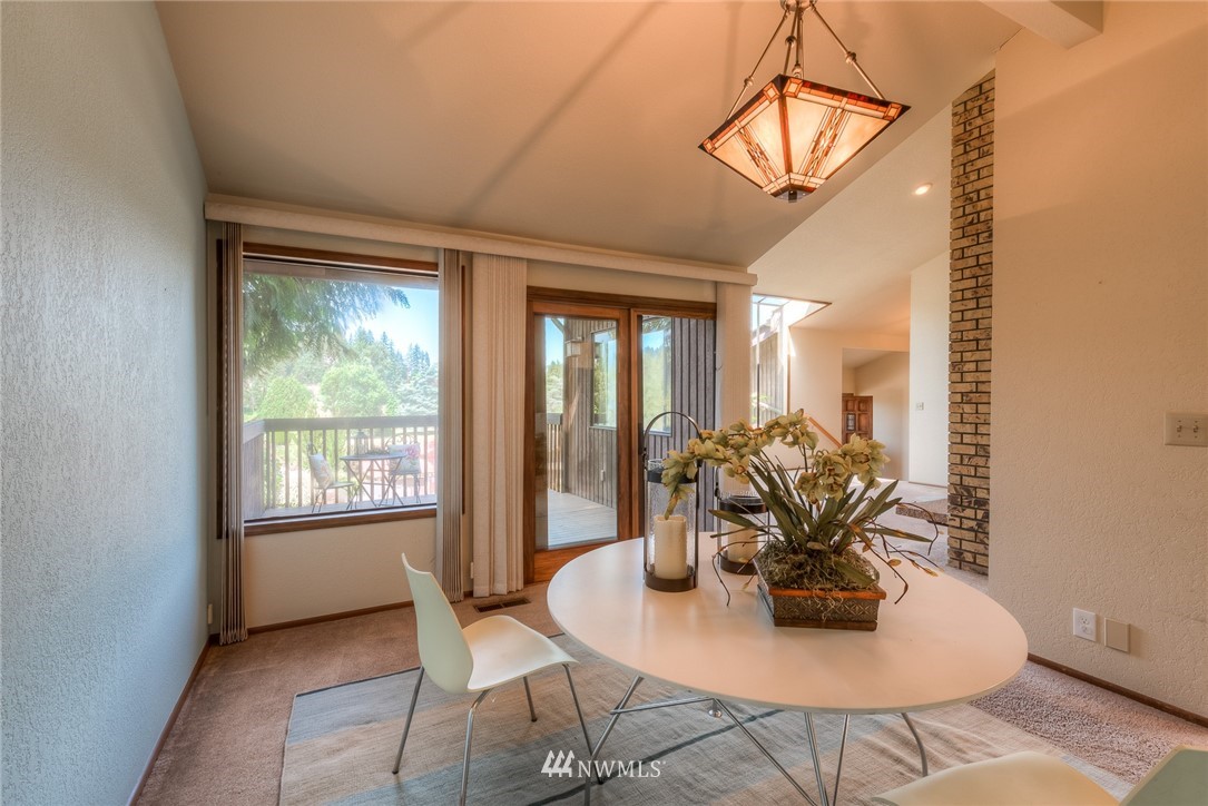 9327 Valhalla Way Bothell, WA 98011 - Photo 8 of 25 Gallery Image 8