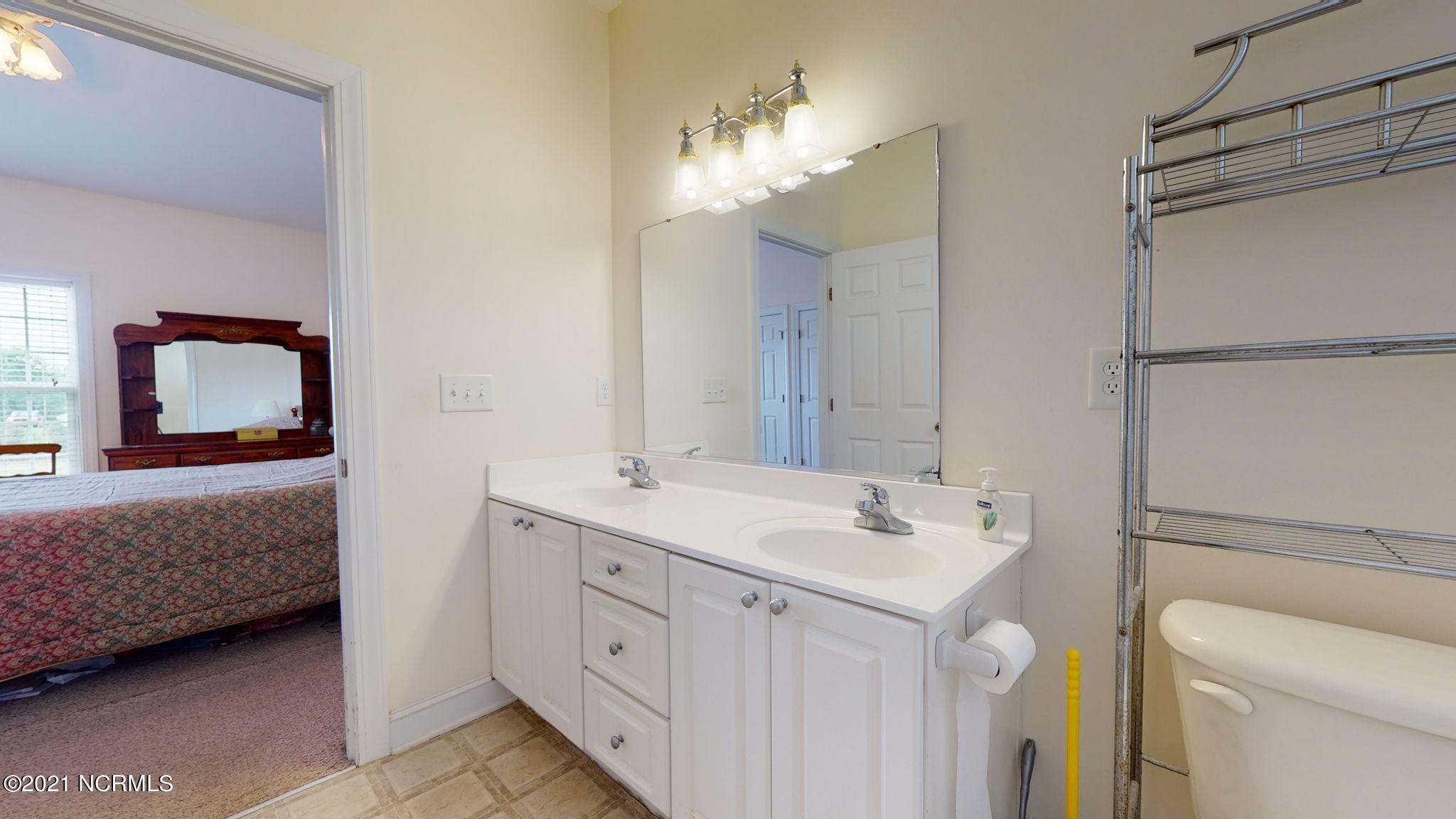 4578 Rountree Road Winterville, NC 28590 - Photo 15 of 32 28-web-or-mls-4578-Rountree-Rd-Wintervil