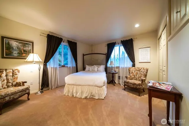 $849,950 | 351 Lost Lake Road, Easton, WA 98925