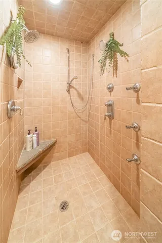 $849,950 | 351 Lost Lake Road, Easton, WA 98925