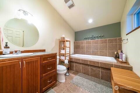 351 Lost Lake Road Easton, WA 98925 - Photo 17 of 21