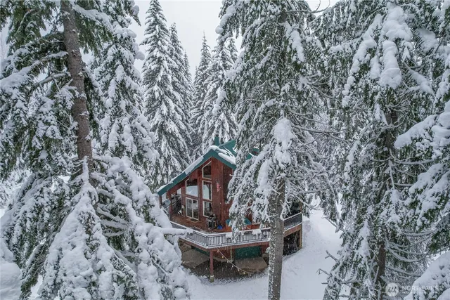 $849,950 | 351 Lost Lake Road, Easton, WA 98925