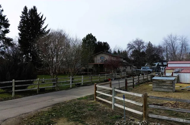 $649,500 | 16985 Garnet Road, Wilder, ID 83676