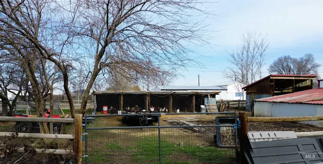 $649,500 | 16985 Garnet Road, Wilder, ID 83676